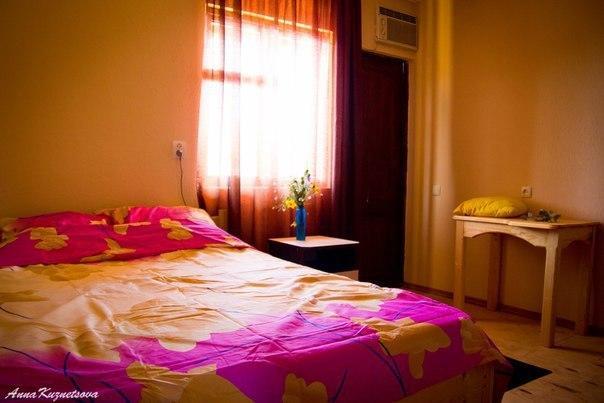 Guest House Lev Pizunda Exterior photo